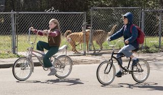 true detective season 3 kids riding bicycles