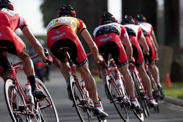 Much of the Downtown Grand Prix was a red Bissell train with race leader Ben Jacques Maynes tucked safely toward the back.
