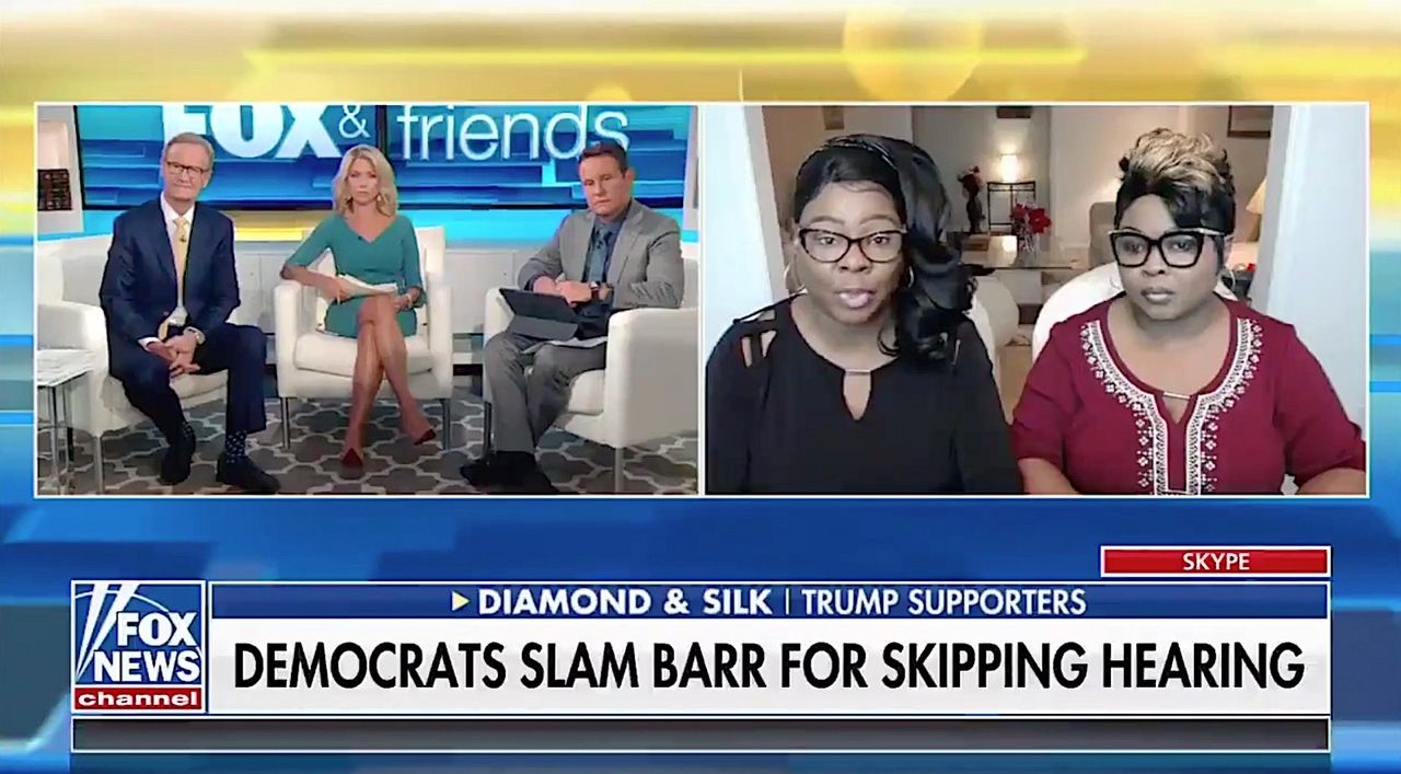 Diamond &amp;amp; Silk make eating KFC about race on Fox News