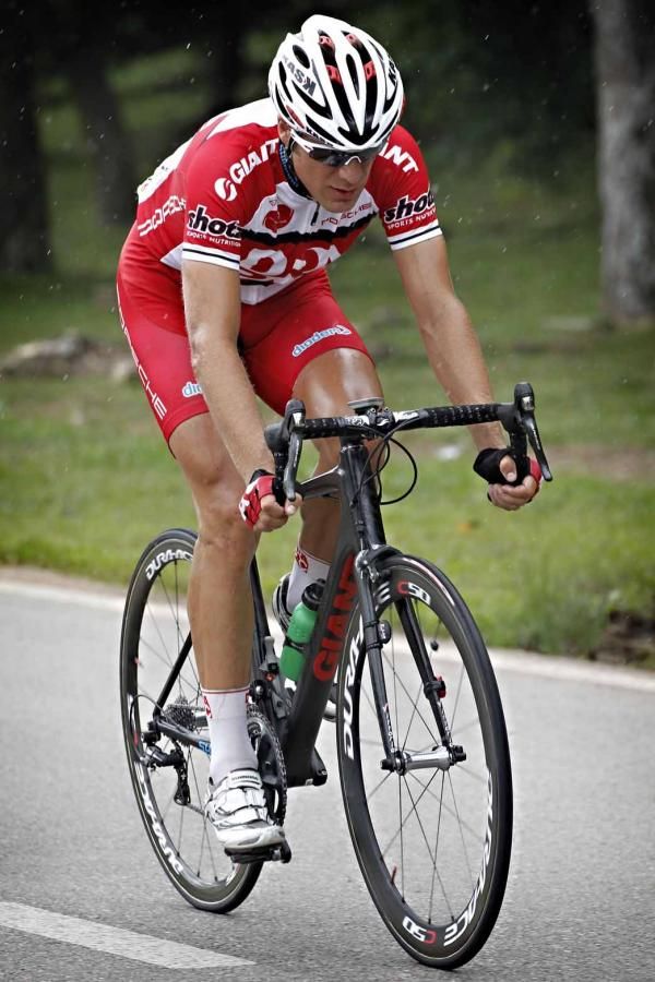 Floris Goesinnen (Drapac) on the attack.