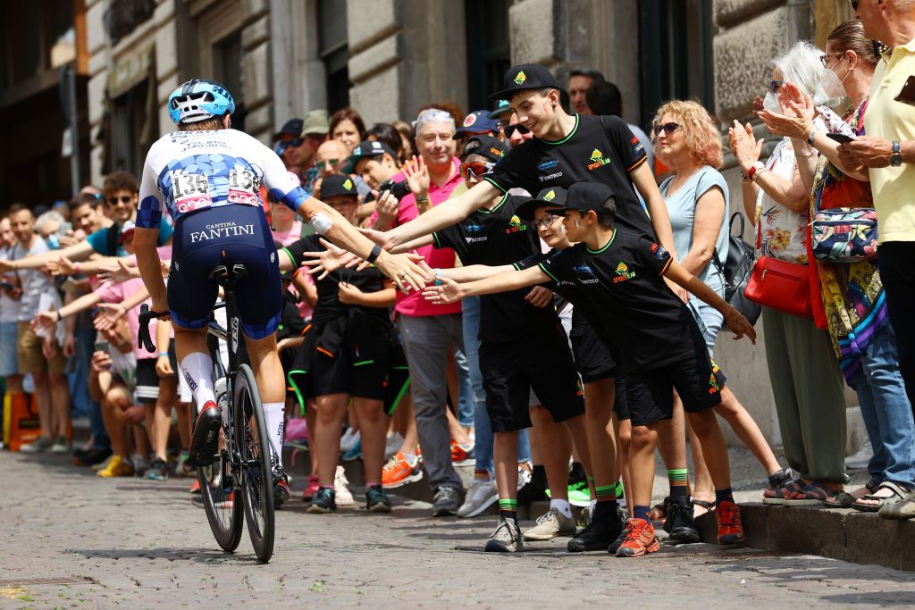 PASSO FEDAIA ITALY MAY 28 Alex Dowsett of United Kingdom and Team Israel Premier Tech waves to the crowd prior to the 105th Giro dItalia 2022 Stage 20 a 168km stage from Belluno to Marmolada Passo Fedaia 2052m Giro WorldTour on May 28 2022 in Passo Fedaia Italy Photo by Michael SteeleGetty Images