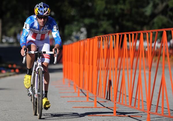 Tim Johnson, the US 'cross champion, lays the hammer down in Providence