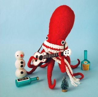 Hine Mizushima - Dress-Up Squid & Octopus