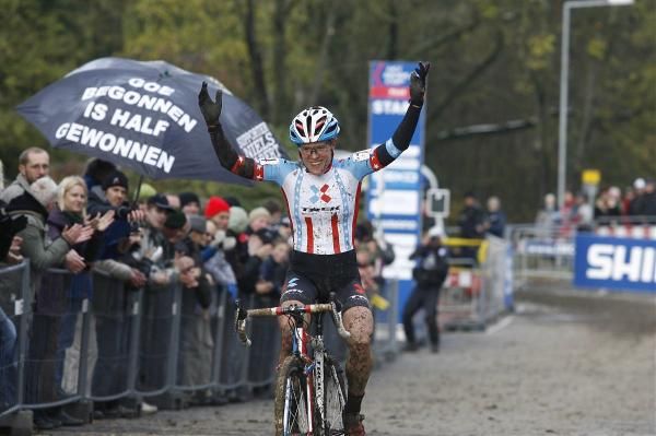Katie Compton wins in Plzen