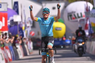 Luis Leon Sanchez (Astana) wins stage 4 at Tour of the Alps