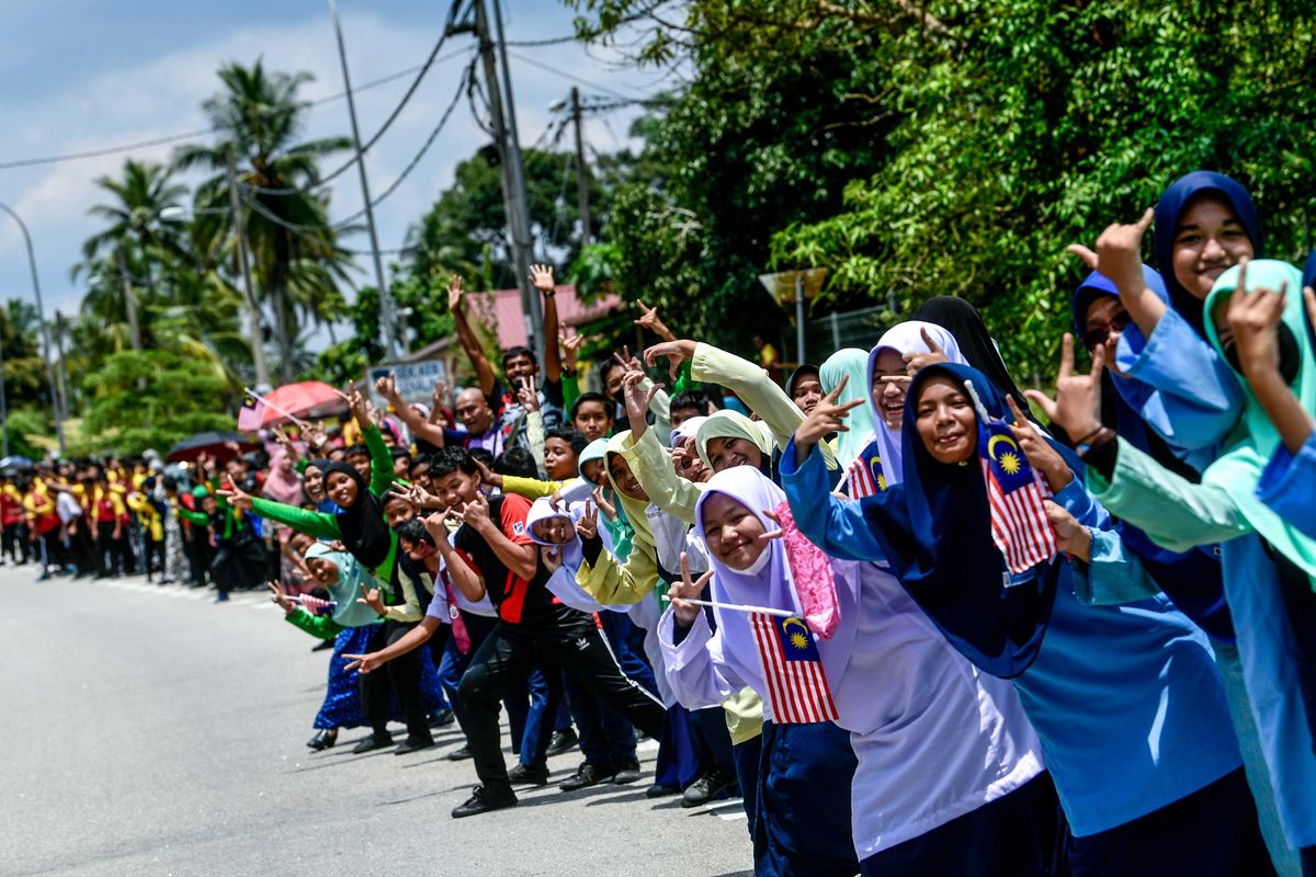 Crowds lining the road on stage 1 of Petronas Le Tour de Langkawi 2022