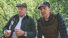 David Thewlis as Ashley Smith and Jason Watkins as Peter Hammond in Dirty Business