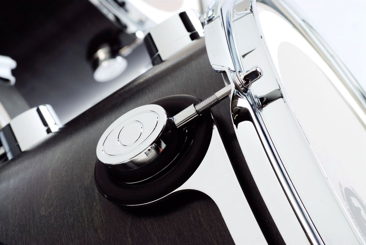 A full set of stands and pedals is included in the price of the kit