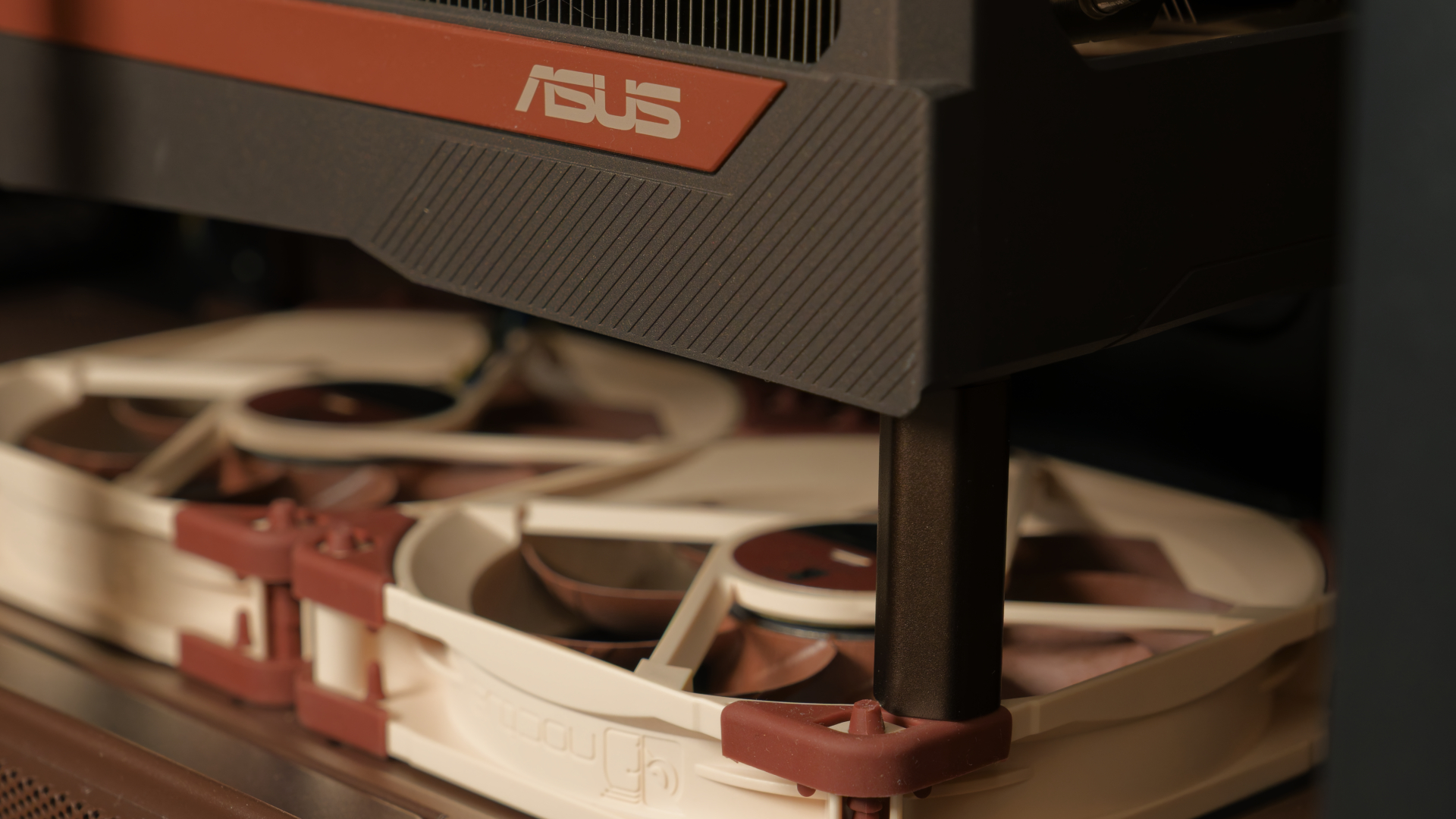 Antec Flux Pro Noctua-Edition