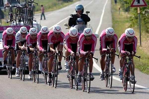 T-Mobile fan out on their way to securing second on the stage