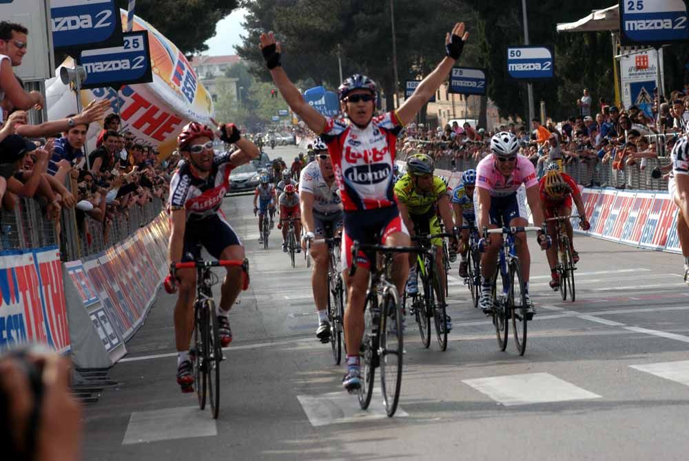 McEwan wins stage 2 in 2003