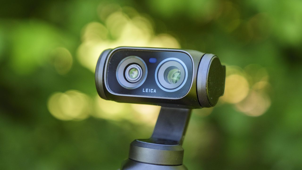 Insta360 says it wants to replace photographers with an ‘intelligent photography robot’ that will become ‘imperceptible’