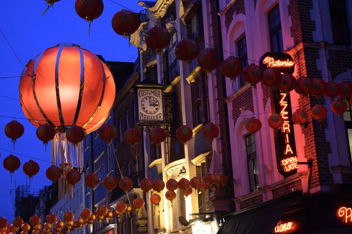 This JPEG image taken at ISO1600 sees the D3300 prioritize retaining detail over noise reduction