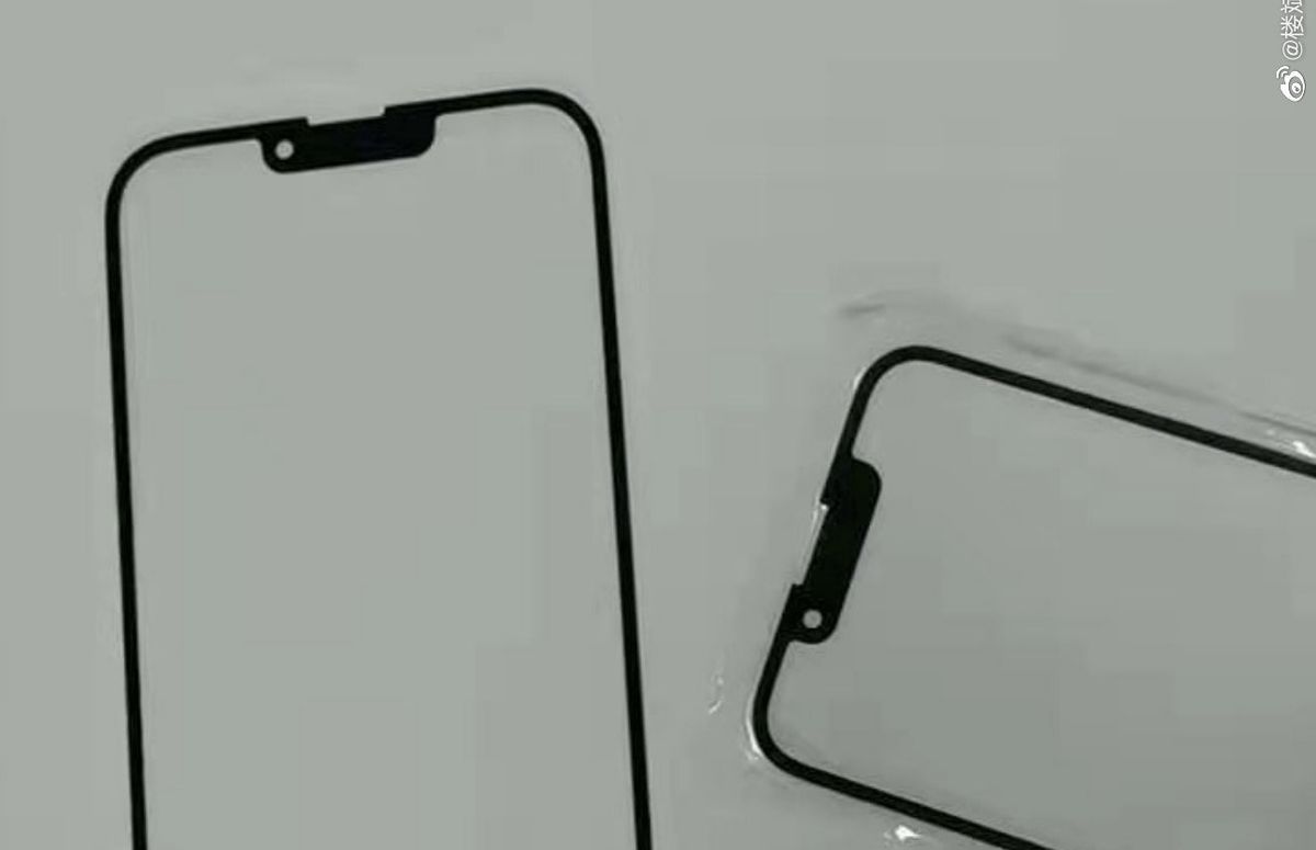 iPhone 13 notch