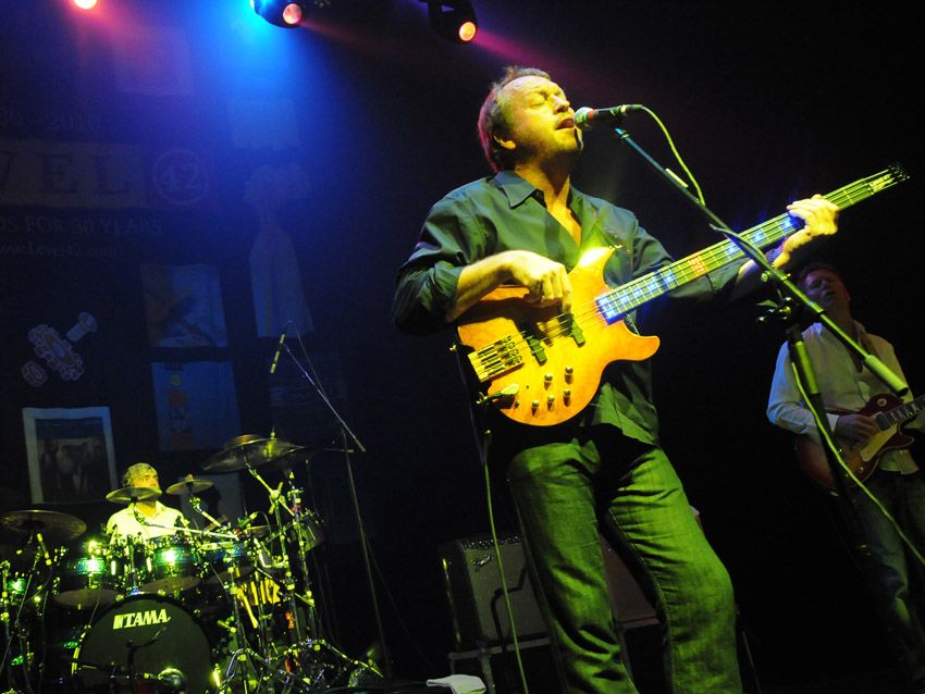 TC Electronic to bring Level 42's Mark King to London Bass Guitar Show ...