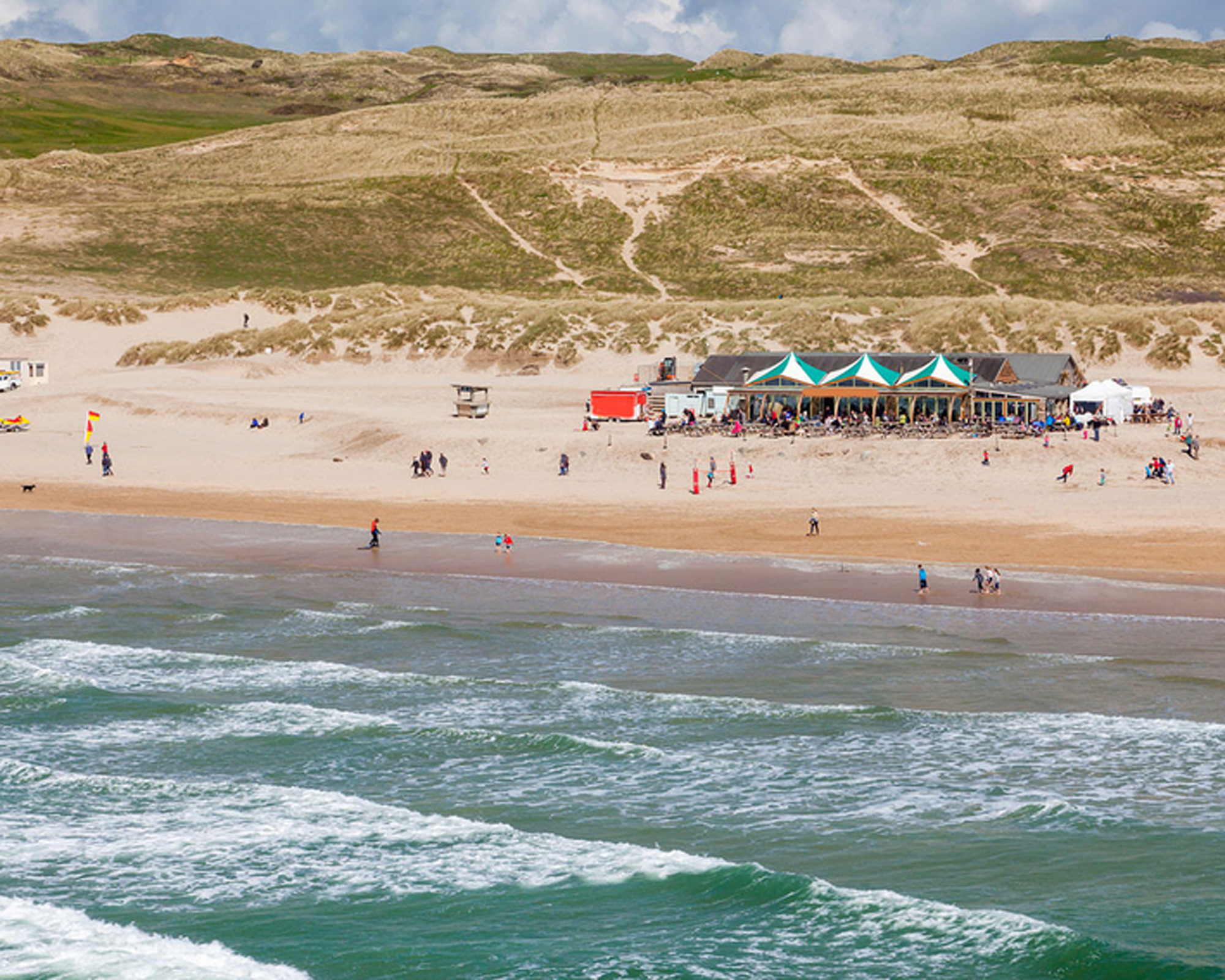 beer gardens open: The Watering Hole