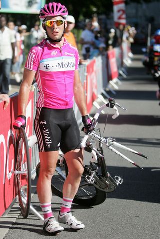 BOURGENBRESSE FRANCE JULY 13 Mark Cavendish of Great Britain and Team TMobile waits for assistance from the team car during the Stage Six of the Tour de France between SemurenAuxois and BourgenBresse on July 13 2007 in BourgenBresse France Photo by Friedemann VogelBongartsGetty Images