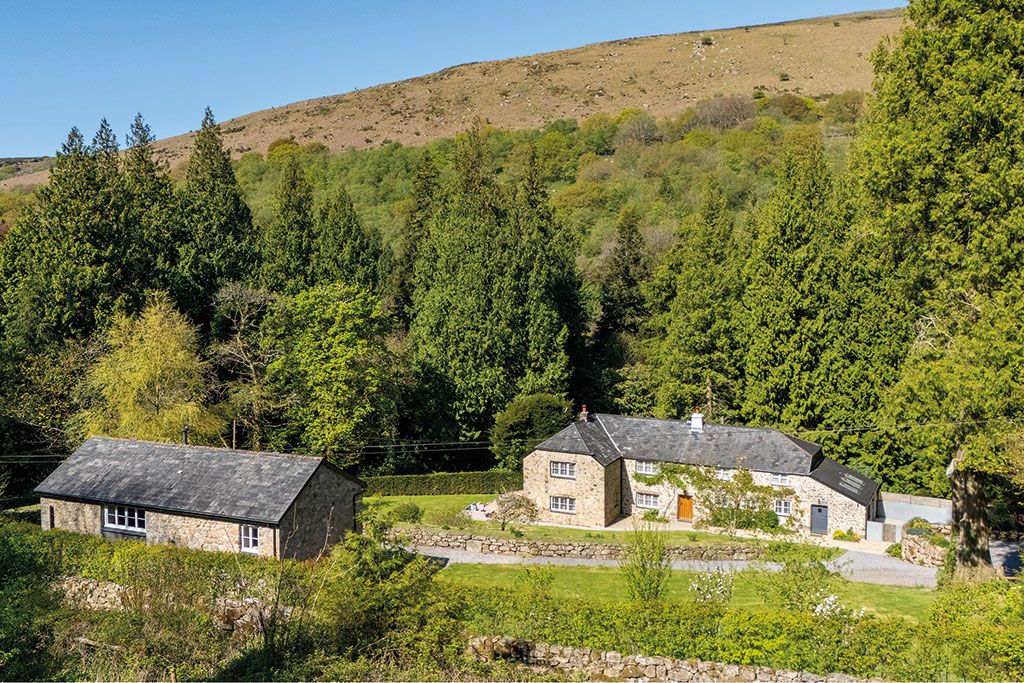 Properties for sale in or near national parks: Pitt Park, Widecombe-in-the-Moor, Newton Abbot, Devon