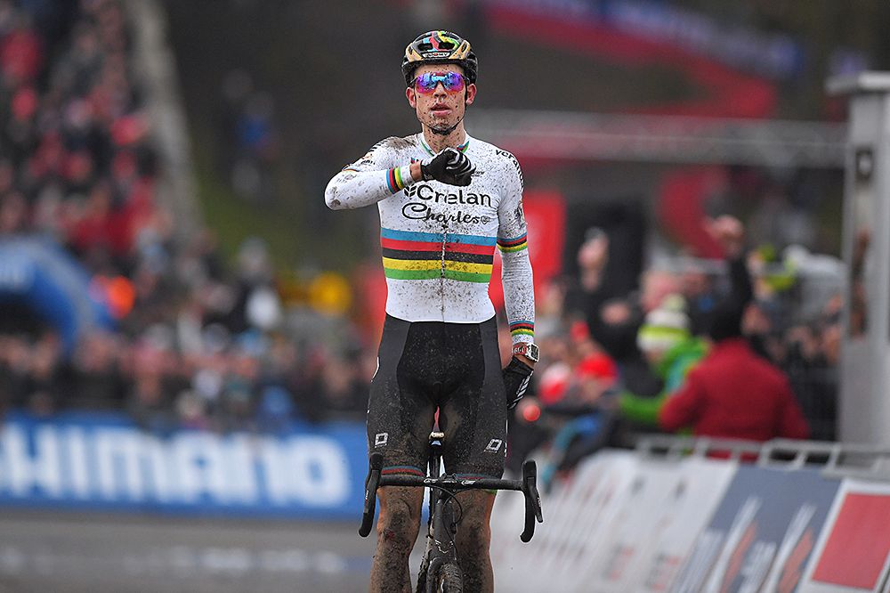 Wout Van Aert wins the Namur World Cup