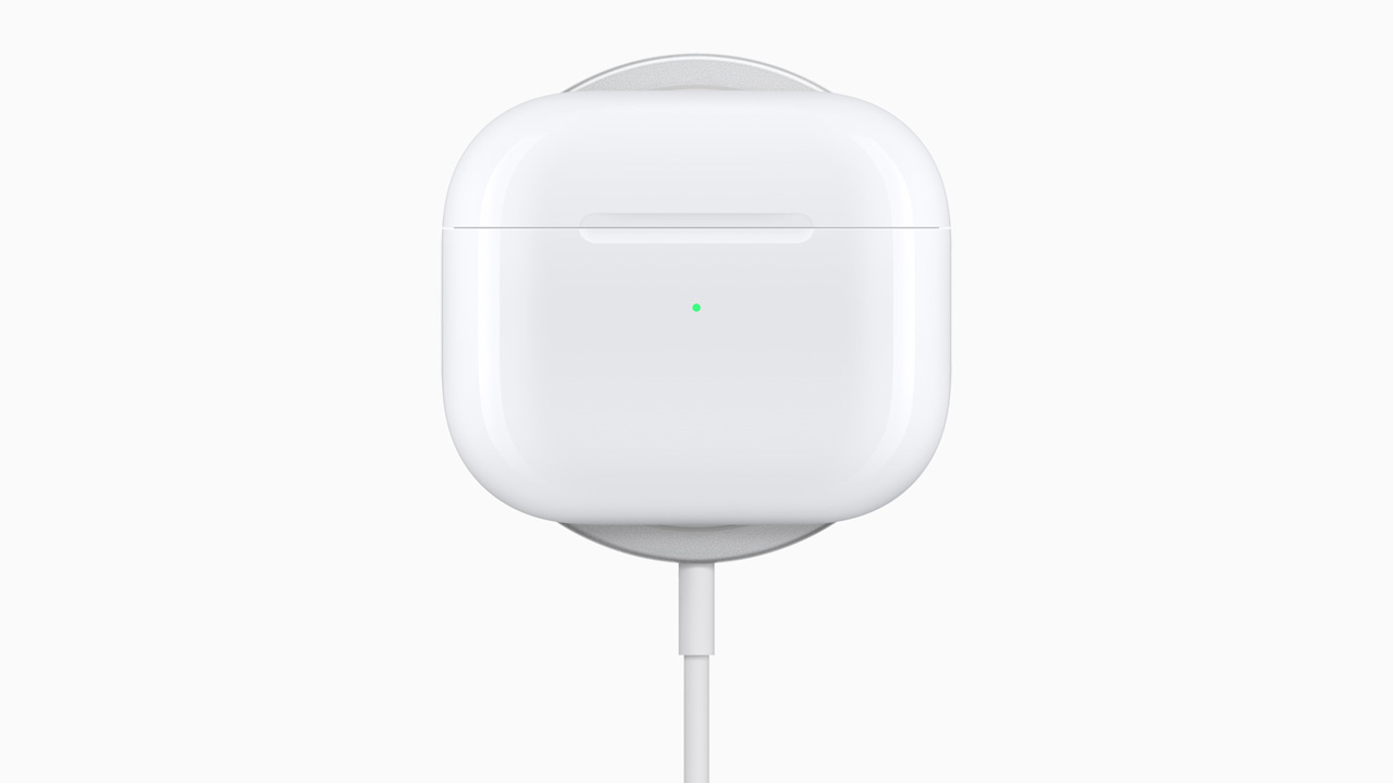 the airpods 3 charging case on a magsafe charger