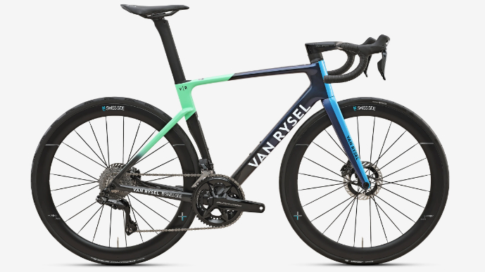 The team-edition Van Rysel FCR Pro