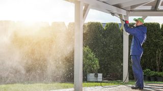 How long does it take to pressure wash a house?