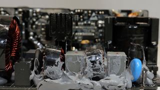 Đánh giá bộ nguồn Cooler Master V850 Gold V2 25 Cooler Master V850 Gold V2