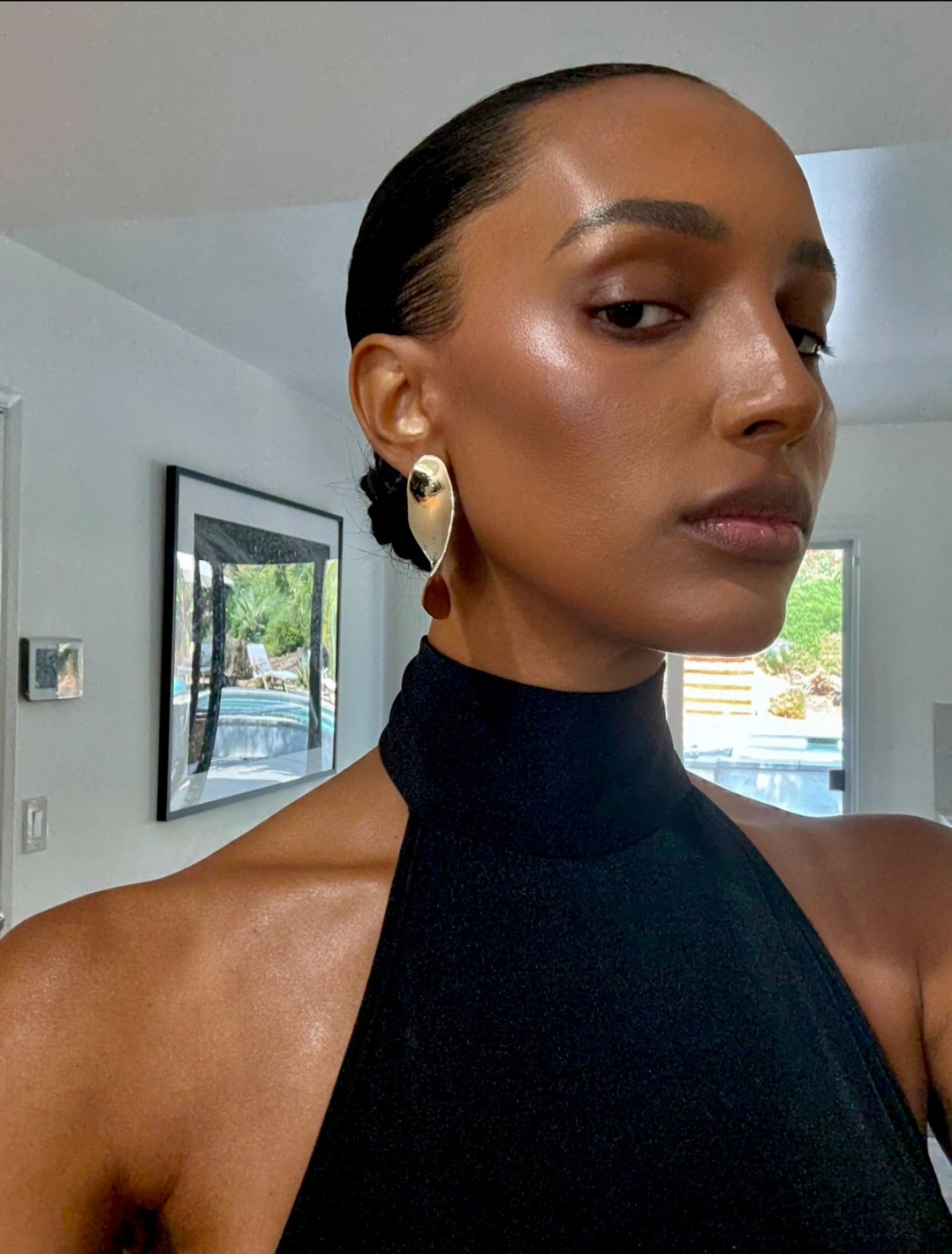 Jasmine Tookes with a soft brown eyeshadow look