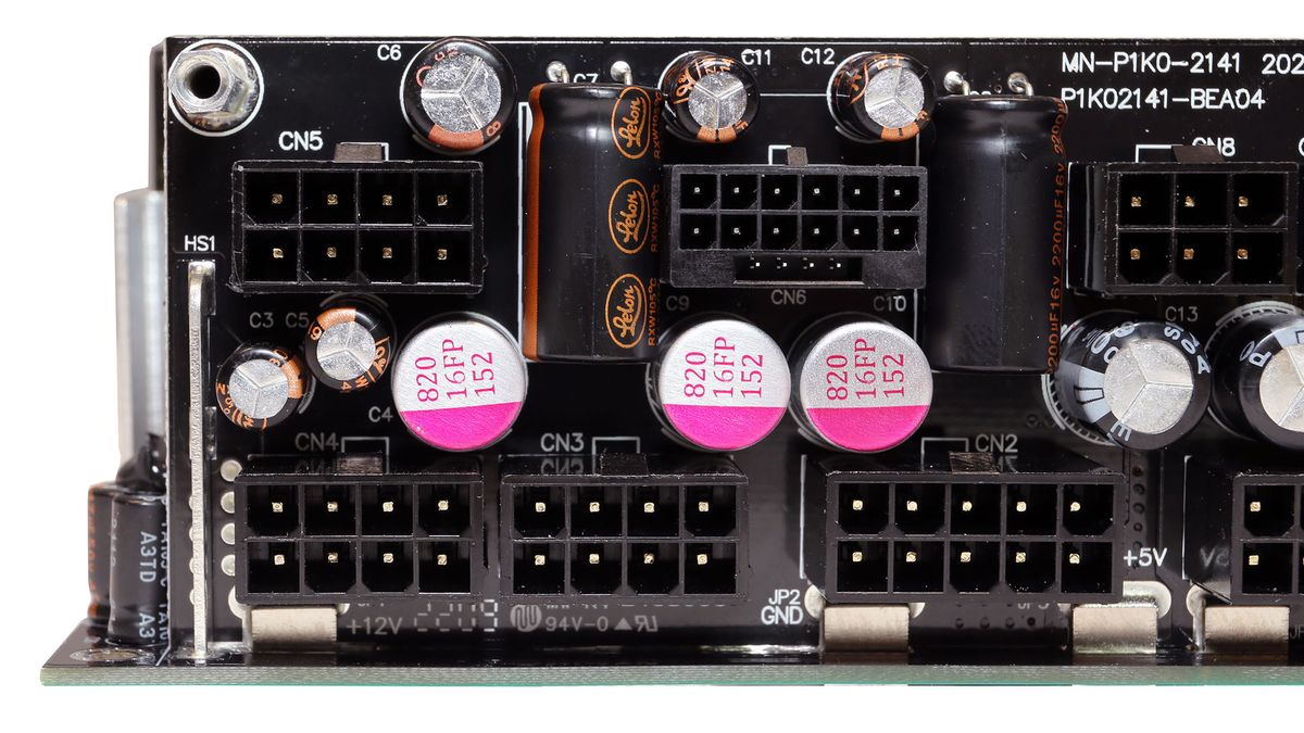 Gigabyte UD1000GM PG5