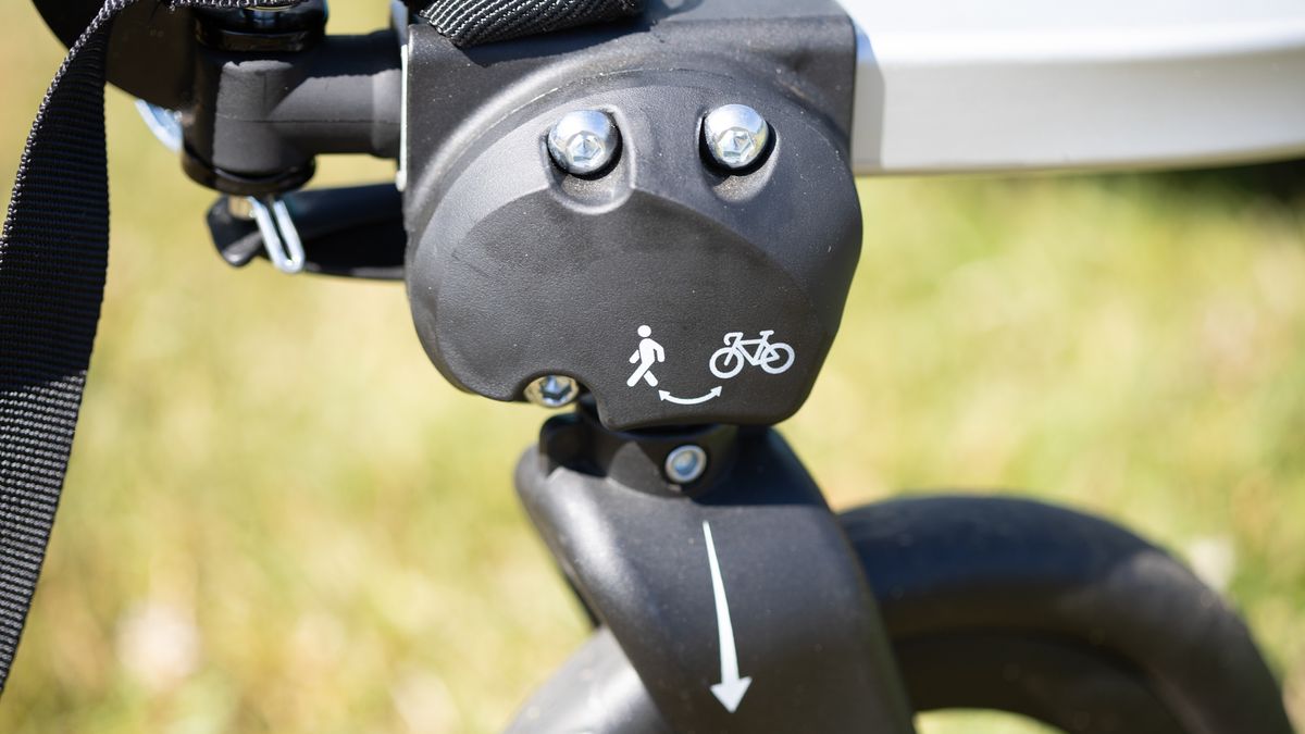 Burley D&rsquo;Lite X bike trailer trailer conversion