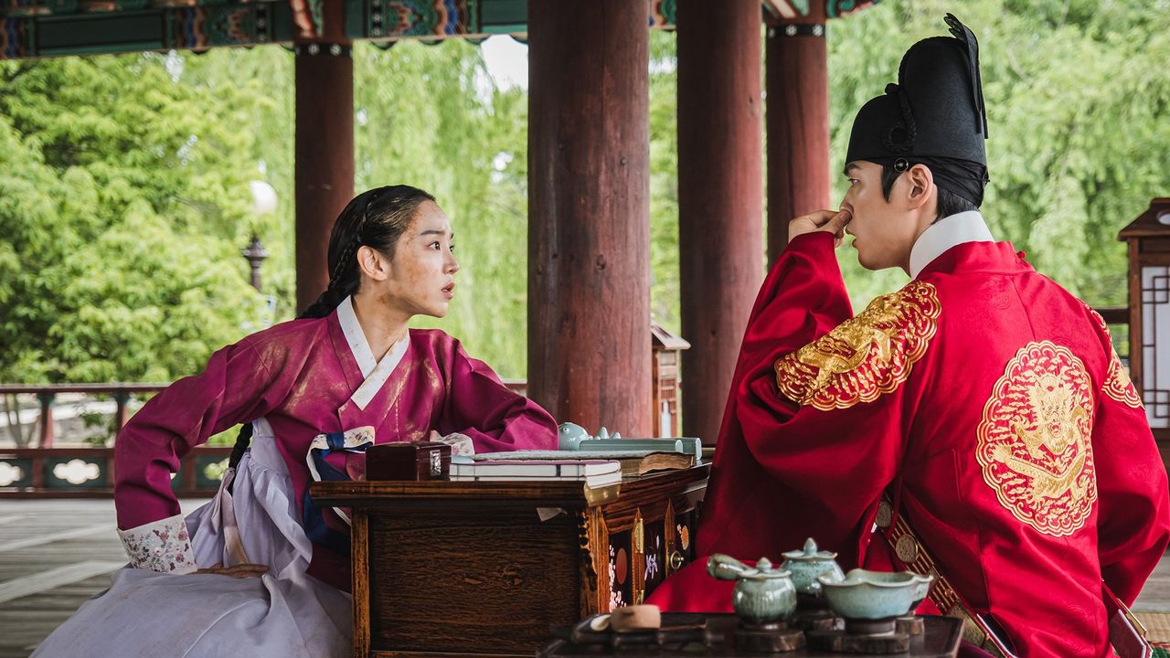 A still from the historical k-drama &#039;Mr. Queen.&#039;