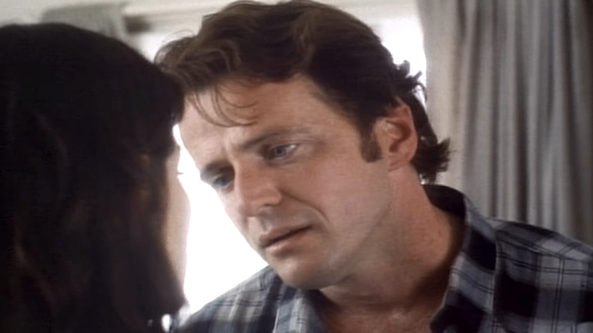 Aidan Quinn as Investigator Gary Hallet in Practical Magic
