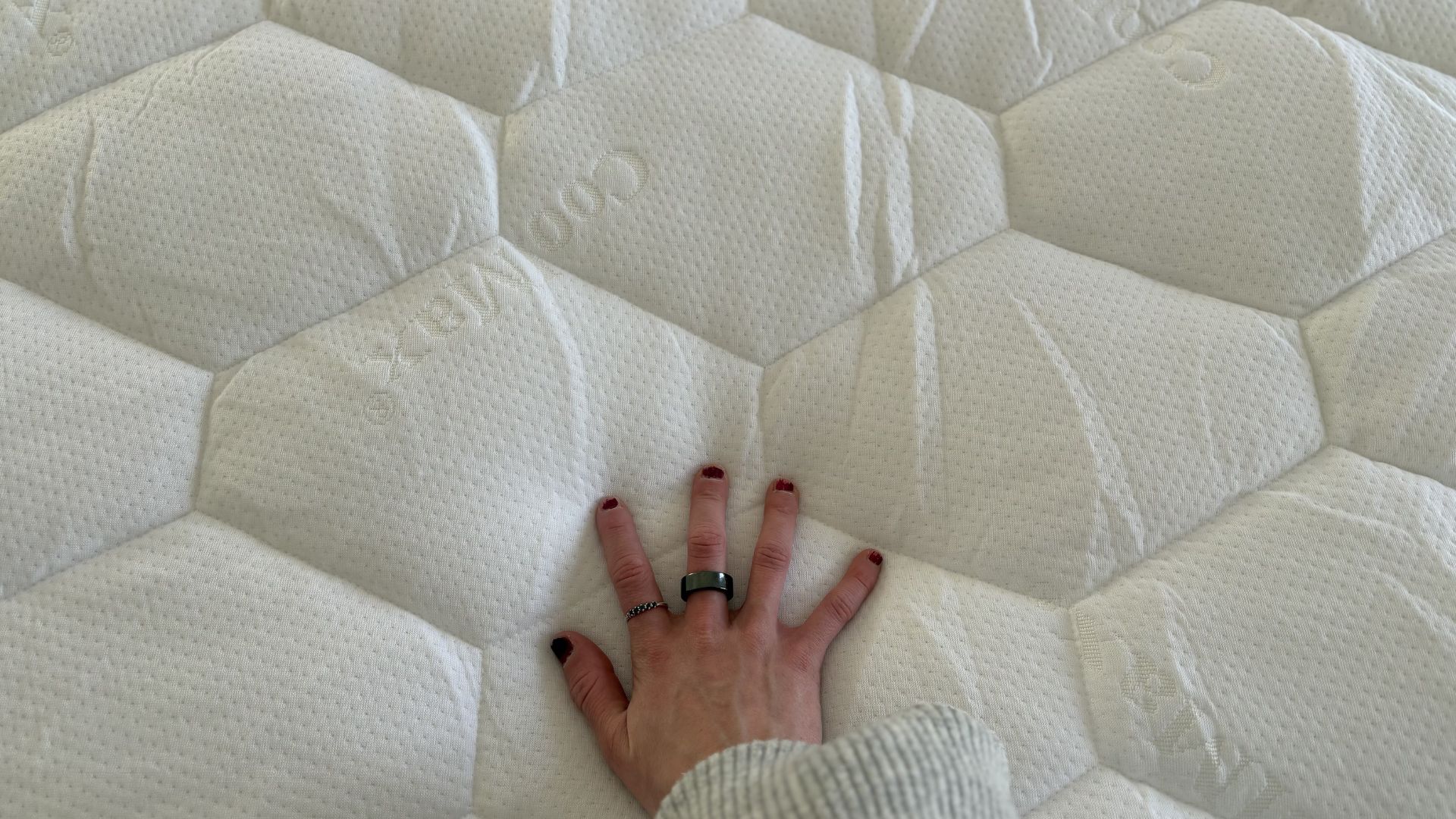 Testing the Soak &amp;amp; Sleep Coolmax Mattress Protector