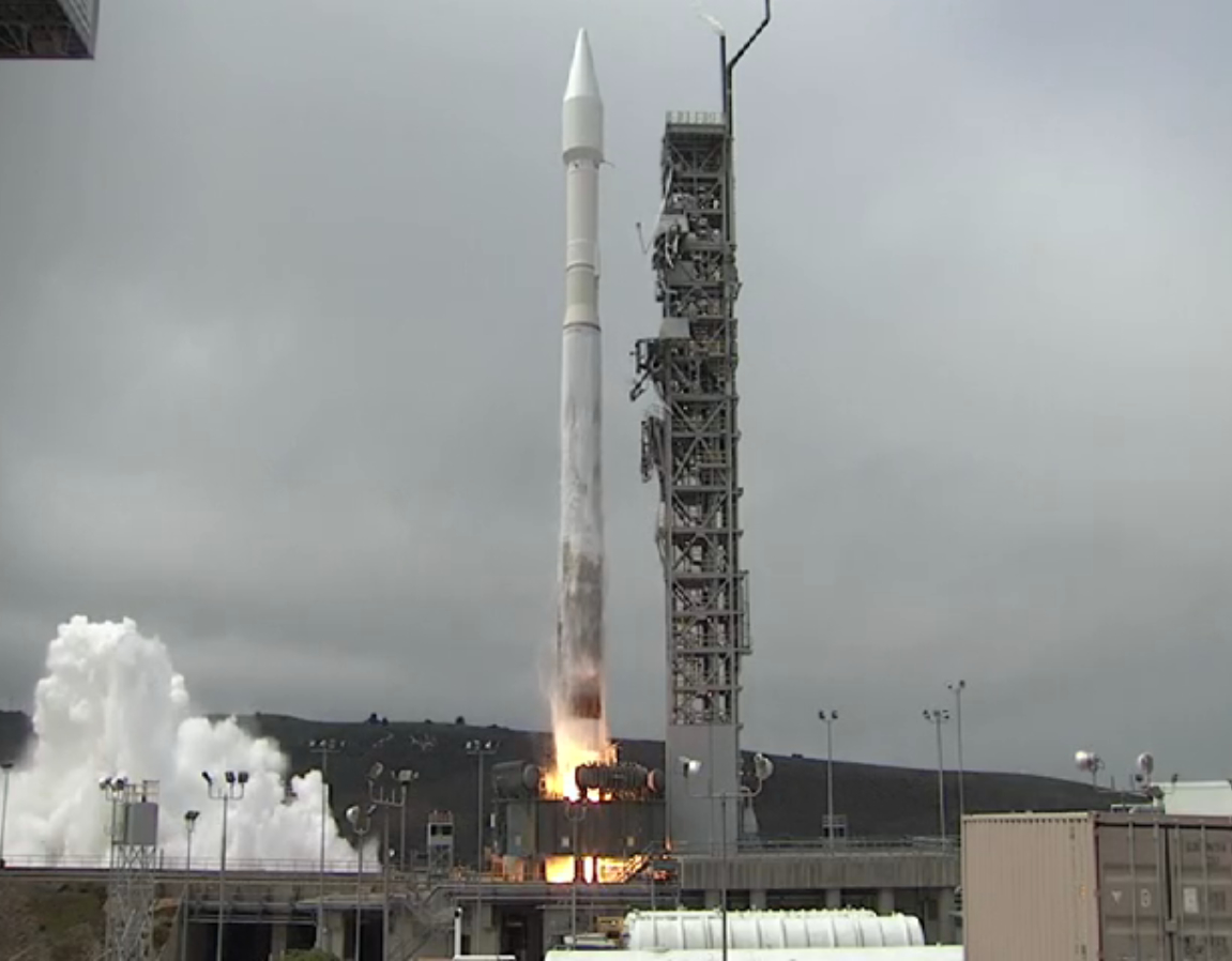 WorldView-3 Satellite Blasts Off