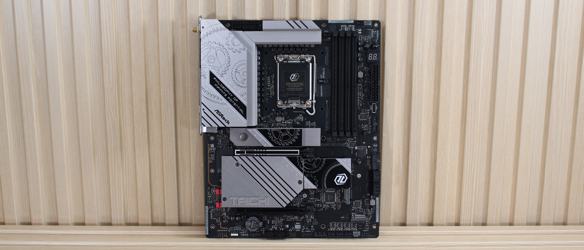 ASRock Z890 Taichi Lite