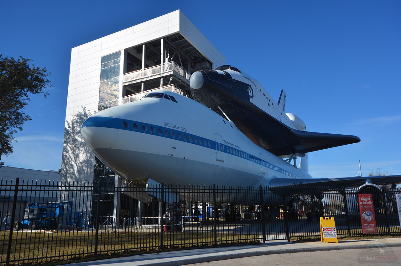 Independence Plaza at Space Center Houston 