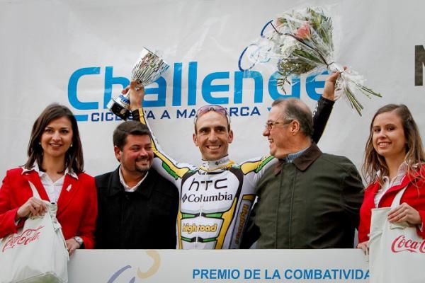 Vicente Reynes (HTC-Columbia) on the podium.