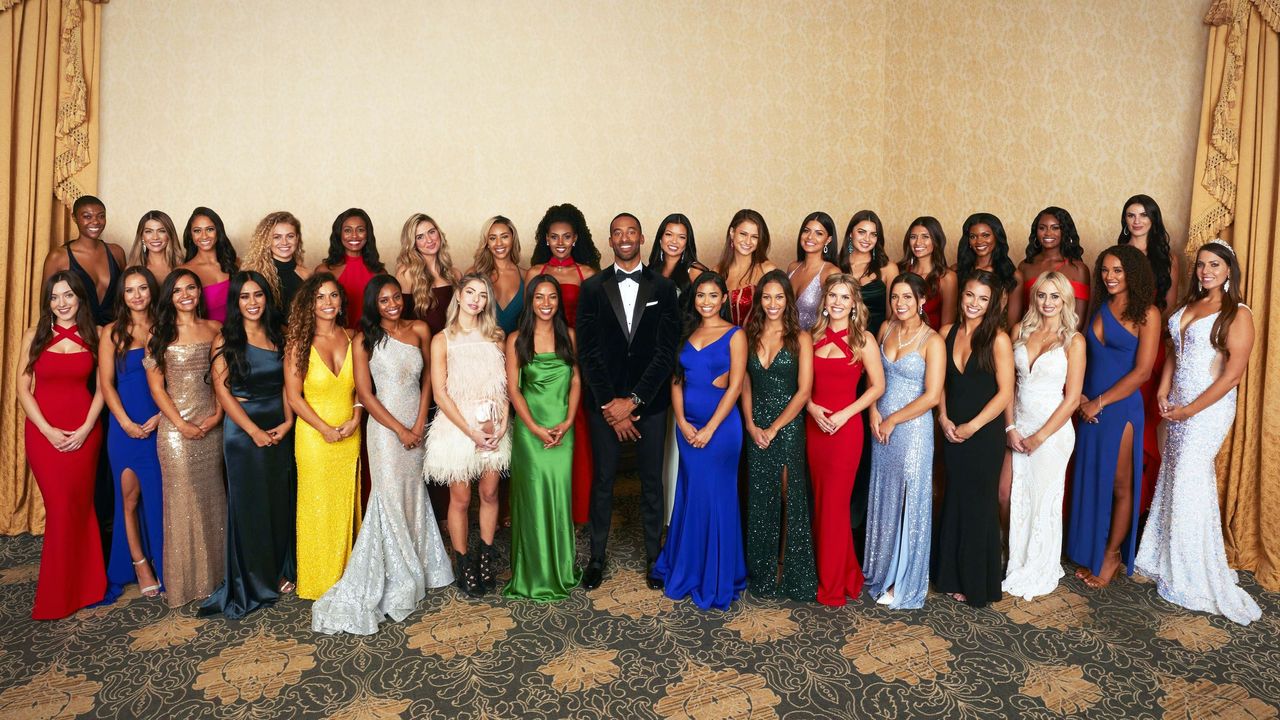 Matt James and the female cast of the Bachelor.