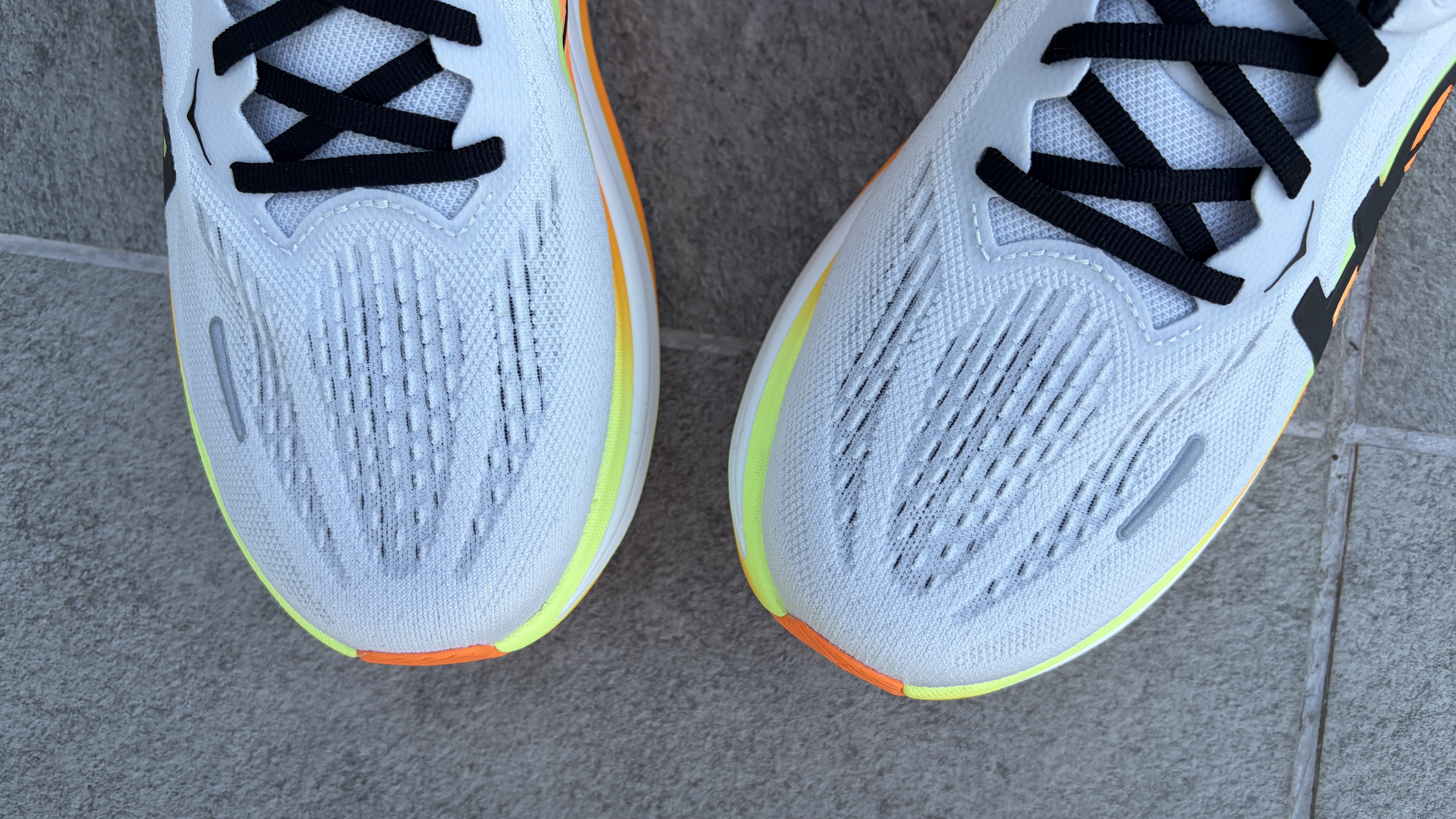 Hoka Clifton Pro