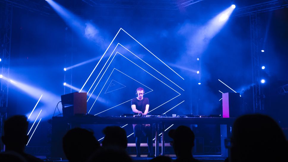 What's the difference between an active and passive PA speaker? MusicRadar