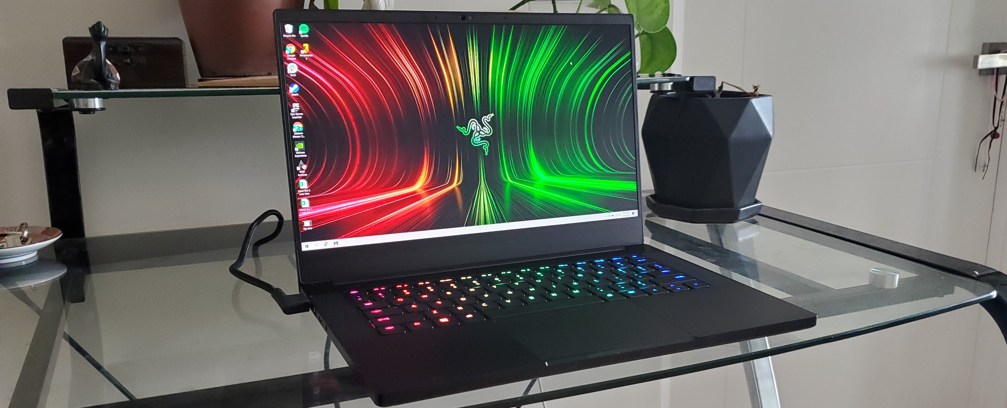 Razer Blade 14 (Mid 2021) - 14 QHD 165Hz - Ryzen 9 5900HX - RTX