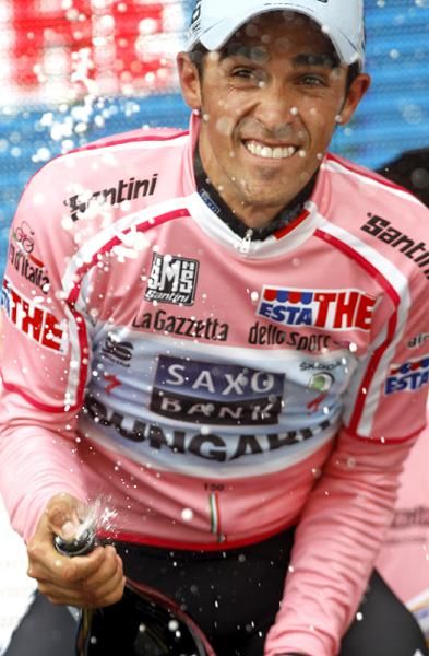 Alberto Contador (Saxo Bank-Sungard) is in pink on the podium again.