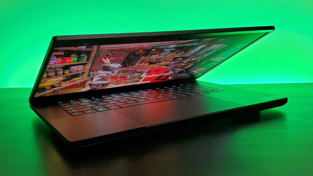Razer Blade 16 gaming laptop