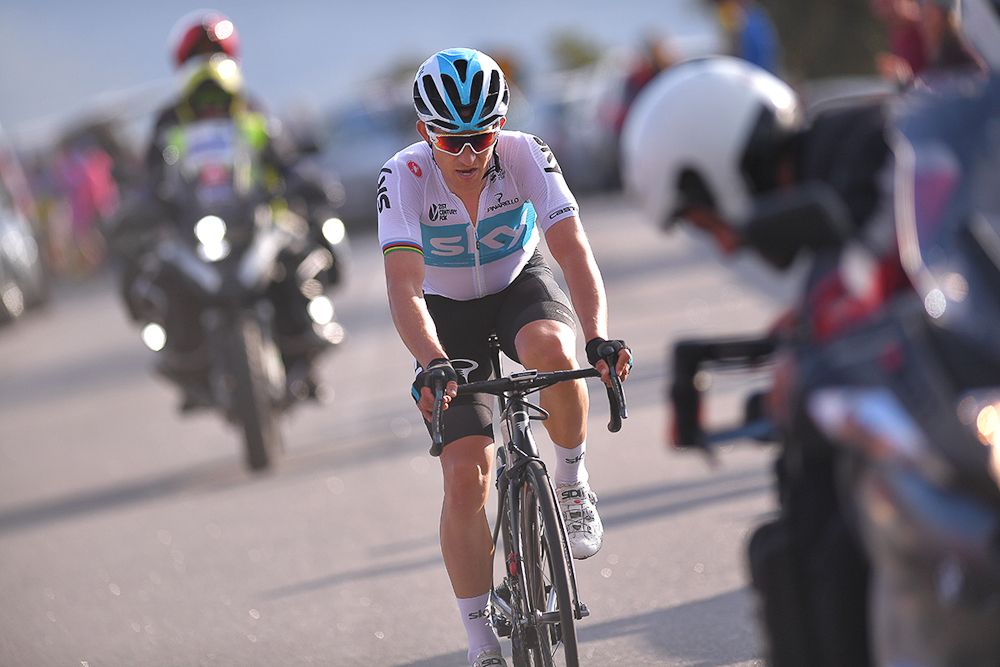Michal Kwiatkowski rides alone to the finish of stage 5 at Volta ao Algarve