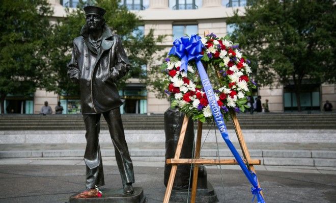 Navy Yard memorial