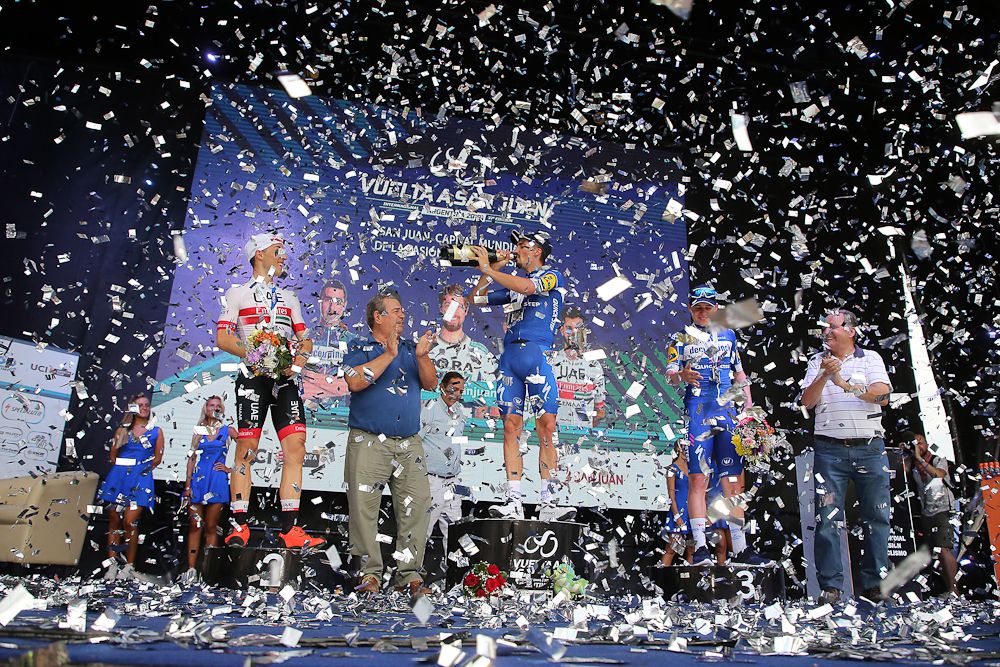 Confetti flies on the Vuelta a San Juan stage 3 podium