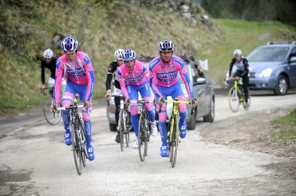 Michele Scarponi, Przemyslaw Niemiec, Marco Marzano (Lampre - ISD) climb the Gardeccia