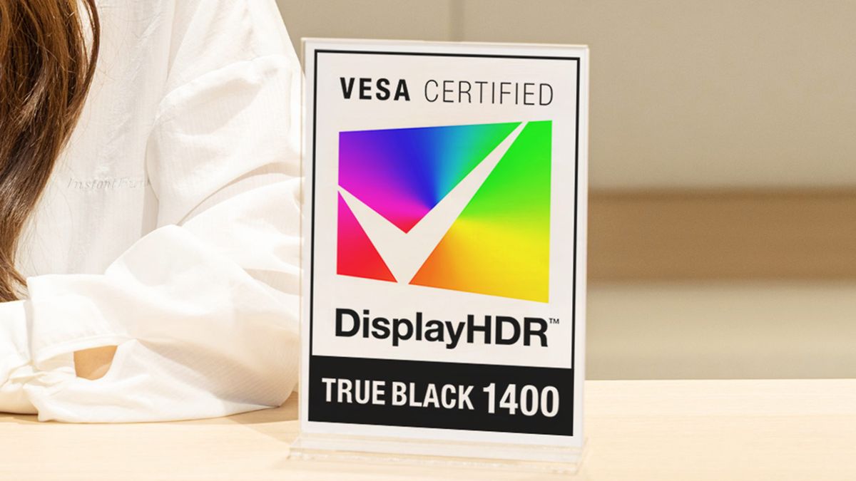 Samsung VESA DisplayHDR True Black 1400 laptop displays get new design wins