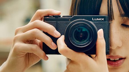 Panasonic Lumix L10 compact camera