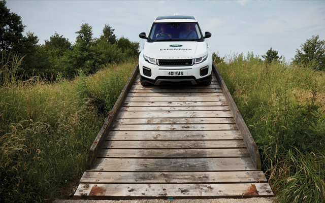 Landrover-Down-Ramp